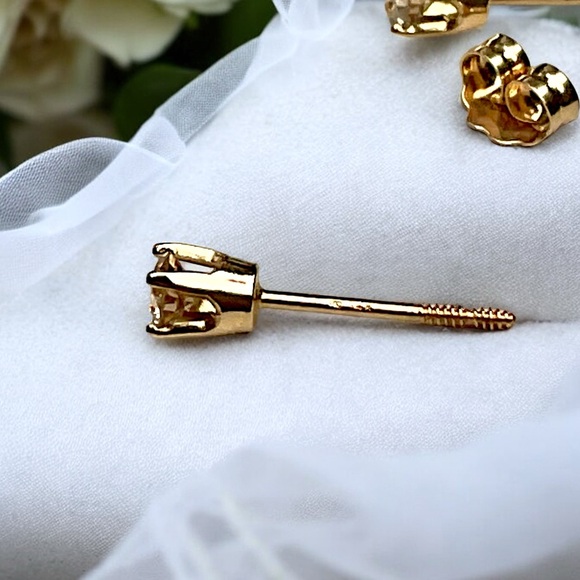 ❤️14K Gold .25 CTW Genuine Diamond Stud Earrings - Picture 8 of 13